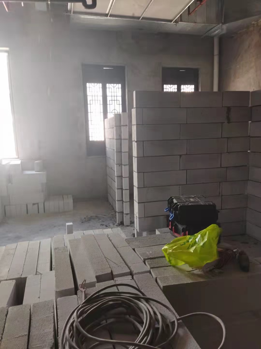 轻质砖隔墙墙面平整